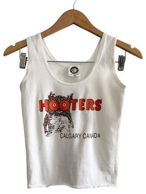 RARE Hooters Calgary Canada Cropped Tank with Orange Logo and Owl Graphic